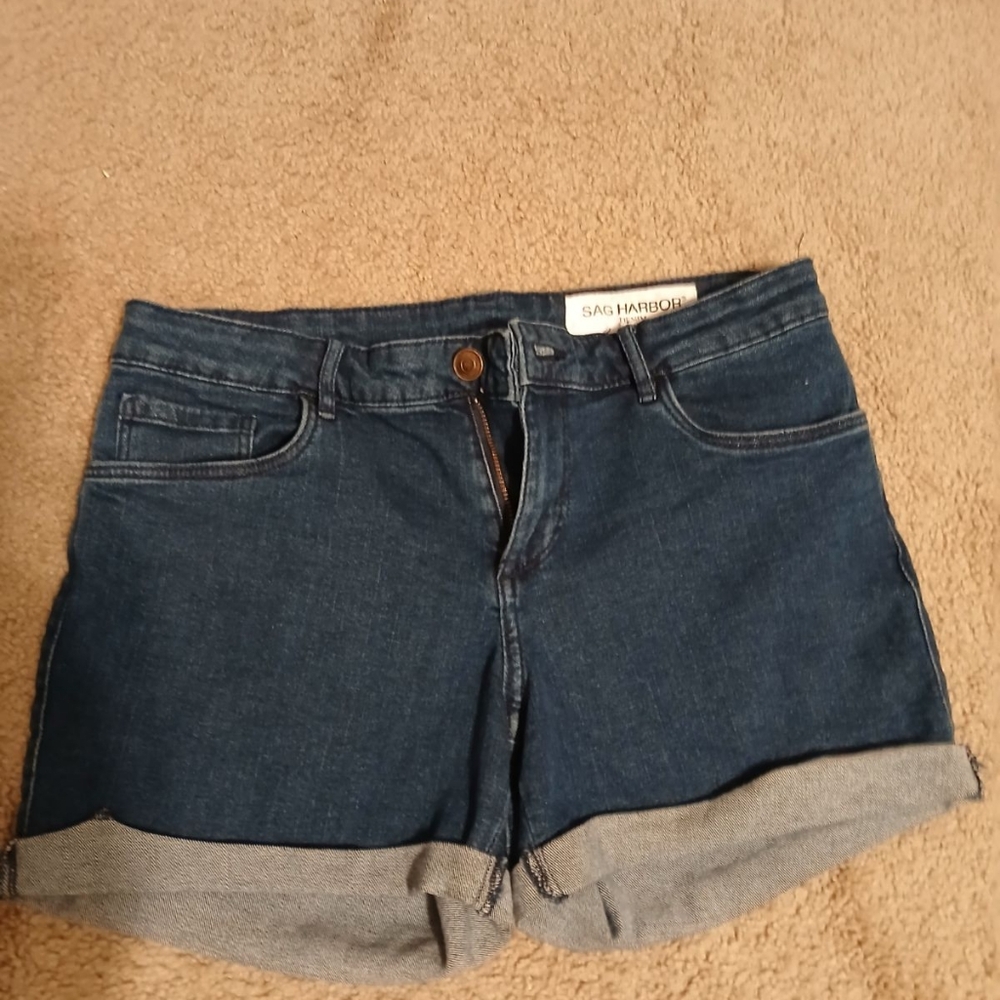 Shorts - Picture 2 of 2